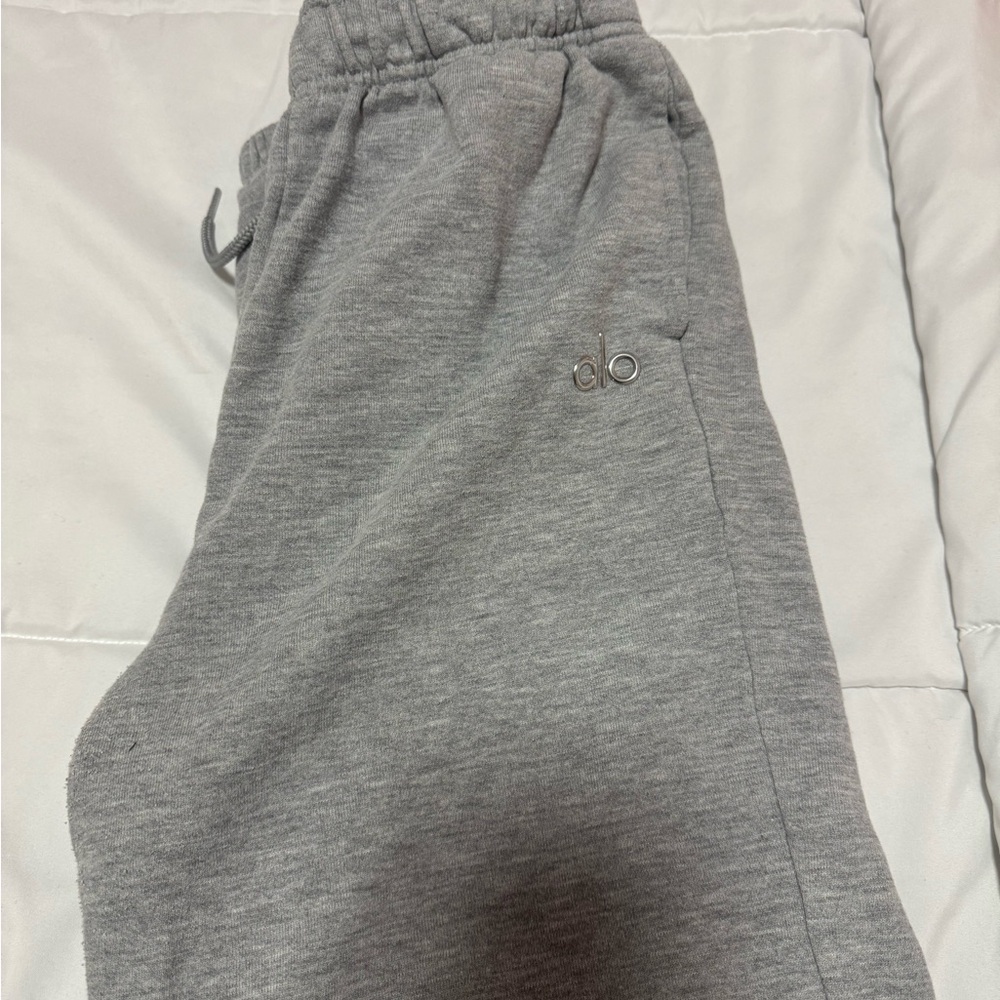 ALO grey sweatpants